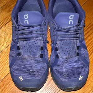On cloud Running women’s Purple Athletic Shoes 7